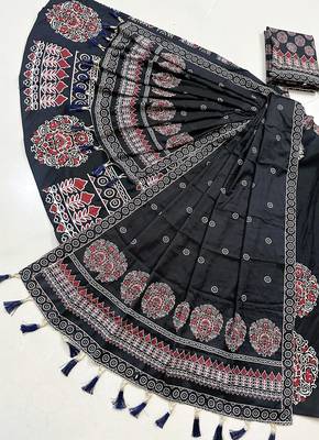 black rayon circular lehenga with digital print 8