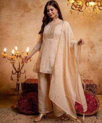 Light-peach silk blend embroidered farshi salwar set 4