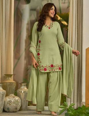 Light-green chanderi embroidered farshi salwar set 1