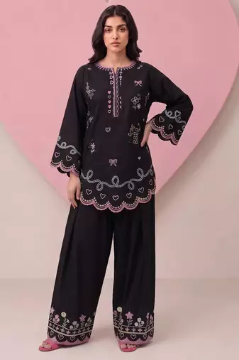 Black silk blend embroidered farshi salwar set
