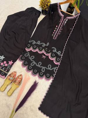 Black silk blend embroidered farshi salwar set 5