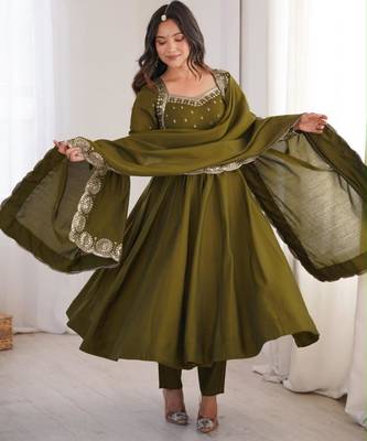 Olive silk blend embroidered flared gown set 3