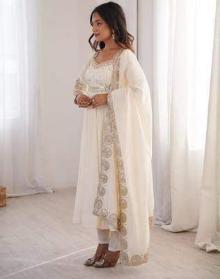 White silk blend embroidered flared gown set 2