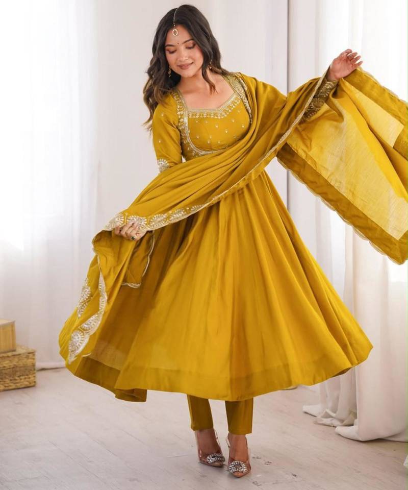 Dark-yellow silk blend embroidered flared gown set