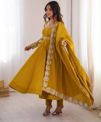 Dark-yellow silk blend embroidered flared gown set 5