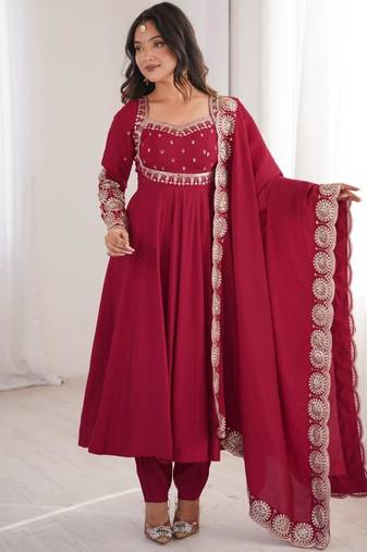 Red silk blend embroidered flared gown set