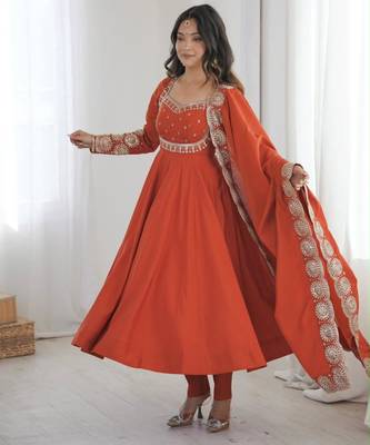 Orange silk blend embroidered flared gown set 3