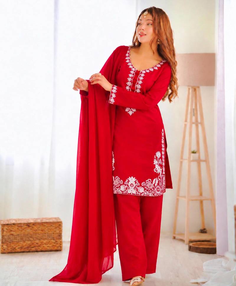 Red silk blend embroidered farshi salwar set