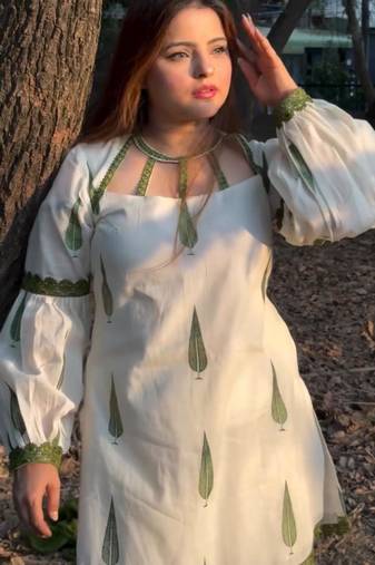 White crepe embroidered farshi salwar set
