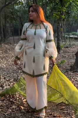 White crepe embroidered farshi salwar set 3