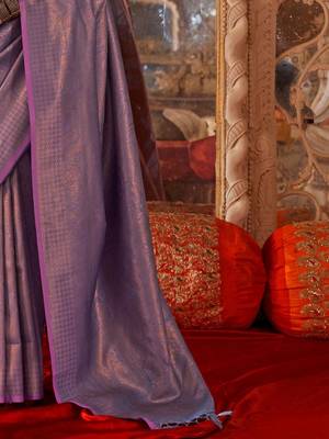 Lavender woven design zari silk blend banarasi saree 5