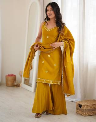 Yellow silk blend mirror palazzo set 4