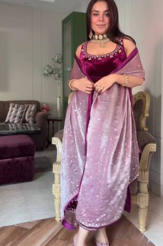 Dark-magenta velvet embroidered kurta set