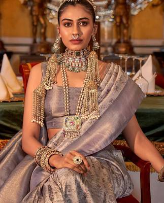 grey woven design zari kanjeevaram silk blend saree 3