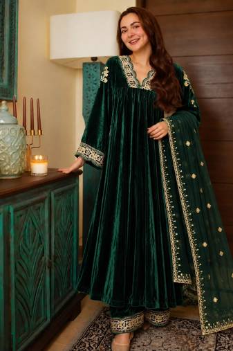 Dark-green velvet embroidered palazzo set