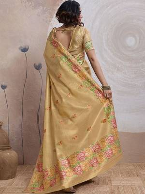 Gold floral embroidered tissue banarasi saree 4