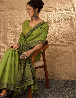 olive ethnic motifs linen khadi saree 5
