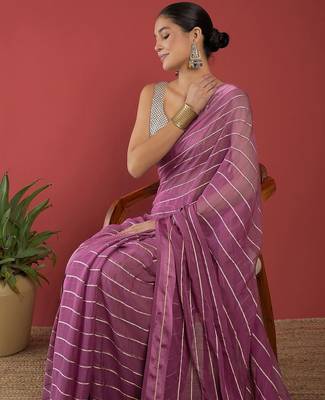 lavender lavender & gold-toned striped saree 5