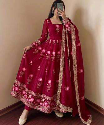 Wine silk blend embroidered flared gown set 4