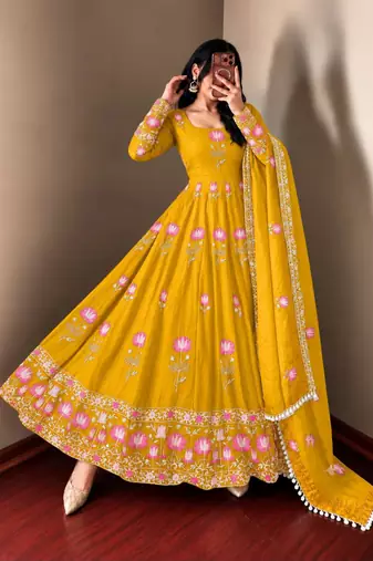 Yellow silk blend embroidered flared gown set
