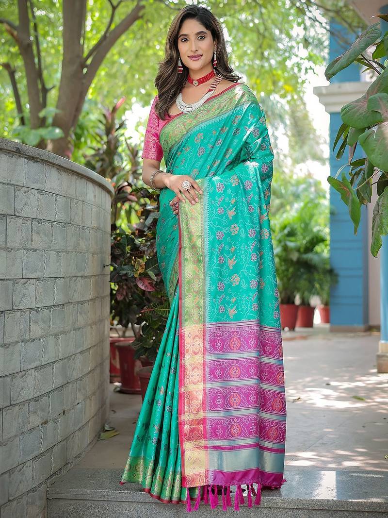 green ethnic motifs zari silk blend kanjeevaram saree