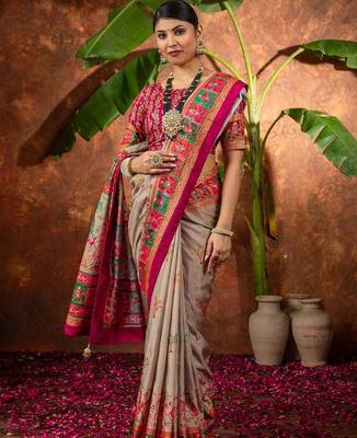 Beige ethnic motifs silk blend saree 3