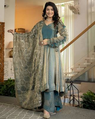 Teal silk blend embroidered palazzo set 2