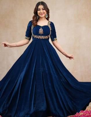 Dark-blue silk blend embroidered anarkali set 3