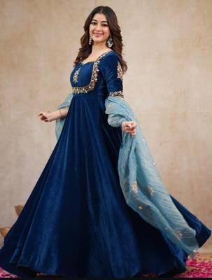 Dark-blue silk blend embroidered anarkali set 4