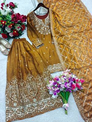 Gold silk blend embroidered sharara set 3