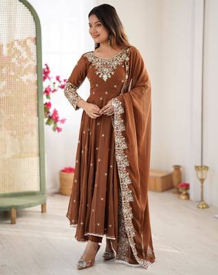 Brown faux georgette embroidered flared gown set 2