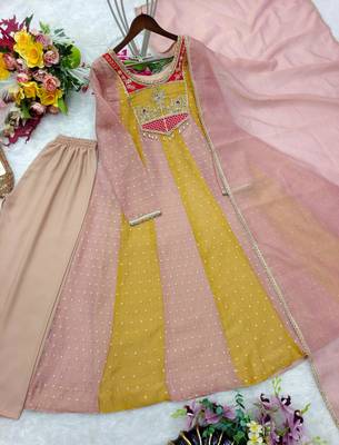Yellow silk blend embroidered flared gown set 4