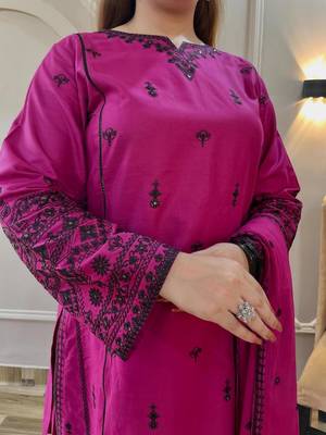 Rani-pink cotton poly embroidered farshi salwar set 3