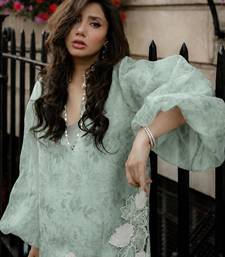 Green silk blend embroidered kurta set