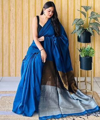 teal cotton blend saree with blouse piece 3
