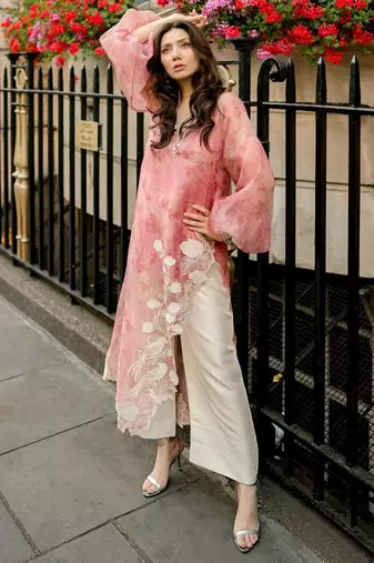 Pink organza embroidered kurta set