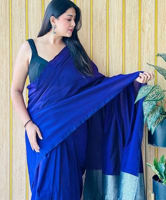 blue colourblocked solid cotton blend saree 4