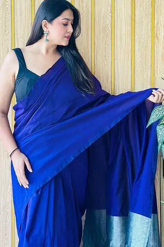 blue colourblocked solid cotton blend saree