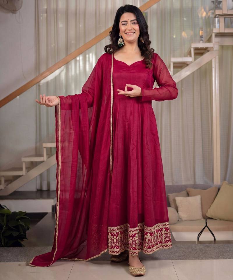Red silk blend embroidered flared gown set