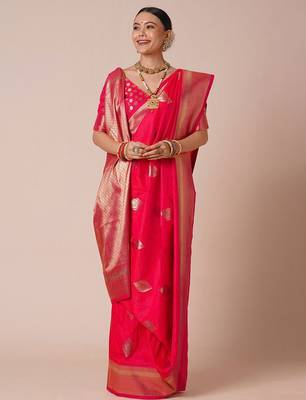 Pink woven design zari silk blend banarasi saree 1