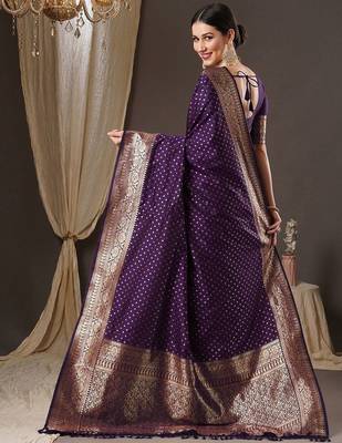 purple & gold-toned floral woven design zari banarasi silk blend saree 3