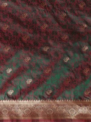 maroon woven design zari banarasi silk blend saree 5