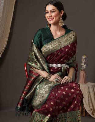 brown woven design zari banarasi silk blend saree 4