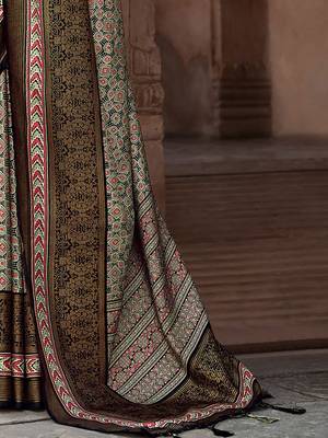 Black ethnic motifs zari silk blend banarasi saree 5