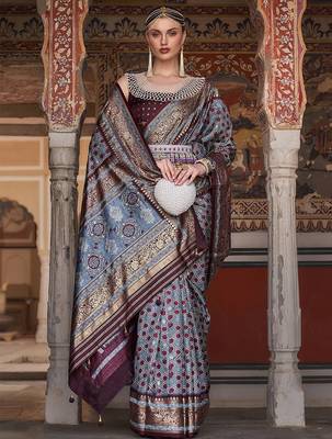 grey & maroon geometric woven design zari banarasi silk blend saree 1