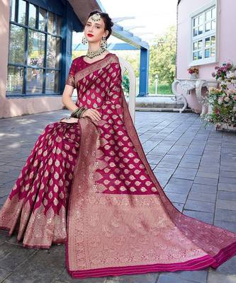 pink & gold-toned ethnic motifs woven design zari saree 3