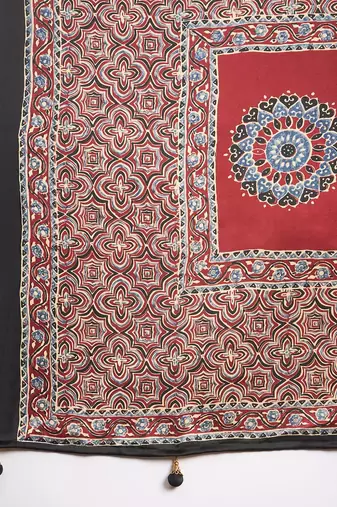 maroon striped crepe block print saree