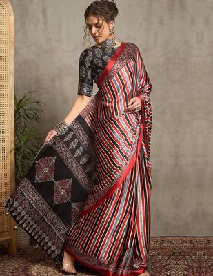 maroon striped crepe block print saree 2