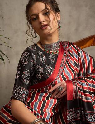 maroon striped crepe block print saree 4