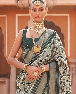 Grey ethnic motifs zari silk blend pochampally saree 3